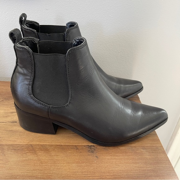 Blondo Waterproof Point Toe Booties shoes size 7 - Picture 8 of 15